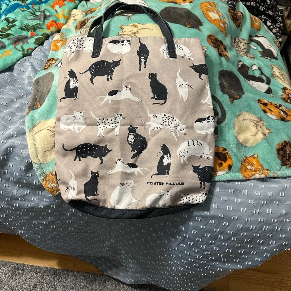 Printed Village Cat Carrier Tote - Black and White